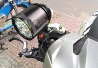 Lắp đèn trợ sáng cho xe máy có bị phạt?