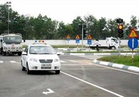 Từ 12-2019 sẽ có thiết bị theo dõi thời gian học lái xe