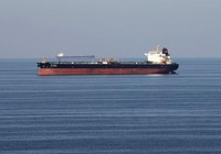 Tàu chở dầu UAE mất tích ở eo biển Hormuz