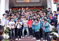 Ai sở hữu cộng đồng, người đó dẫn dắt sức mạnh đám đông