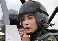 Hoàng quý phi Thái Lan bị tước mọi danh hiệu vì 'bất trung'