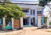 Trưởng phòng giáo dục có biểu hiện chuyên quyền, độc đoán