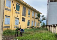 Một học sinh lớp 2 bị điện giật tử vong trong giờ ra chơi