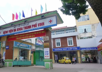 Tấn công bác sỹ vì ‘đặt ống nghe qua lớp áo mỏng’
