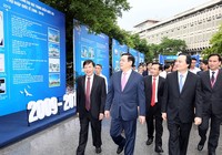 Phó thủ tướng trao huân chương Lao động cho Trường ĐH Vinh