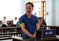 Gã thầy giáo dàn cảnh để hiếp dâm nữ sinh lớp 8