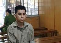Dùng dao tấn công tài xế, cướp ô tô