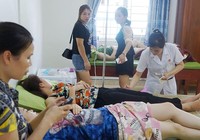 Nhiều du khách nhập viện sau bữa ăn ở khách sạn