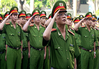 Sỹ quan công an được kéo dài thời gian làm việc tới 70 tuổi