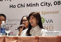 Mai Phương Thúy vắng mặt, sao Hàn trả lời vụ Thành Long