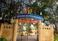 Cô giáo bị tố đánh học sinh gãy răng