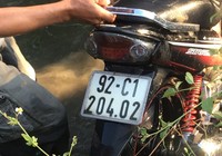 Nam thanh niên lao xe máy xuống mương nước tử vong