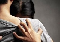 Kỷ luật lãnh đạo phòng quan hệ bất chính