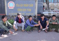 Chánh án tỉnh Kon Tum làm thẩm phán dự khuyết vụ gỗ khô