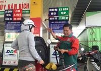 Giá xăng A95, E5 giảm nhỏ giọt trong ngày đầu tuần