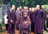 Thiền sư Thích Nhất Hạnh rời Huế, về Thái Lan tịnh dưỡng