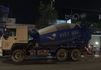 Xe bồn va 2 xe máy ở Bình Chánh, 1 người tử vong