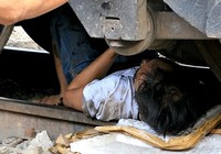 Bị tàu Bắc-Nam tông nhưng sống sót thần kỳ