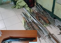 Trữ cả kho hung khí cùng súng nhưng khai gom để ...án phế liệu