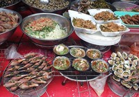 Tăng cường xử lý vi phạm với loại hình thức ăn đường phố