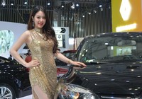 Ô tô nhập số lượng 'khủng' đón thị trường cuối năm