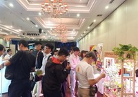 Độc đáo ly làm từ sợi tre, khách được mượn mang về