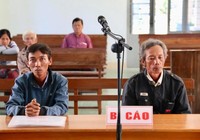 Xử phúc thẩm vụ hai nông dân nhận hối lộ