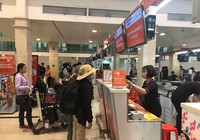 Cao điểm du lịch hè hàng không cháy vé cuối tuần