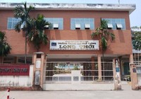 Cô giáo im lặng phủ nhận việc ném vở học sinh
