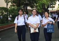 Nội dung đề Văn lớp 10 Phổ thông Năng khiếu ĐH Quốc gia hay