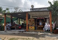 Đang ngủ, bị hàng xóm xông vào nhà chém tới tấp