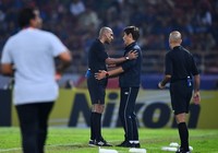 Thái Lan chính thức gửi thư đến AFC hỏi chuyện 'quả phạt đền'