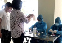 Trải lòng của người mặc blouse trắng trong khu cách ly