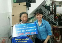 TP.HCM: Tặng 306 phần quà cho công nhân bị tai nạn lao động