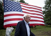 Vì sao ứng viên Bernie Sanders từ bỏ cuộc đua tổng thống?