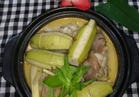 Thèm sao nồi giò heo hầm chuối chát của mẹ