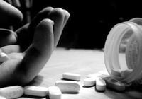Mâu thuẫn với vợ, cha đầu độc hai con nhỏ bằng thuốc trừ sâu