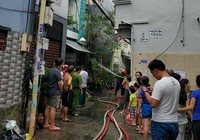 Tân Bình: Cháy nhà, 4 xe máy bị thiêu rụi