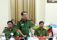 Hai em bé thoát nạn trong vụ đốt nhà làm 5 người chết