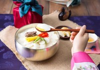 Món ăn nào mang lại may mắn vào dịp năm mới?