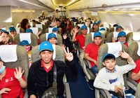 1.000 công nhân tiêu biểu được tặng vé máy bay về tết