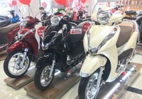 Giá xe máy tay ga Honda tháng 3: Các mẫu xe ít bị làm giá