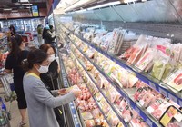 Siêu thị giảm giá nhiều sản phẩm, bán thịt heo không lợi nhuận