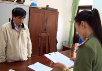 Bán đề thi tuyển công chức để trục lợi