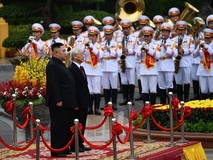 Lễ đón Chủ tịch Kim Jong-un thăm chính...