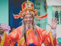 Ông Thái bán vé số lấy tiền làm từ...