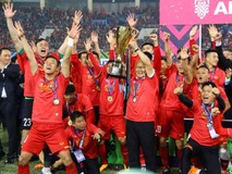 Giây phút đăng quang ngôi vô địch AFF Cup...