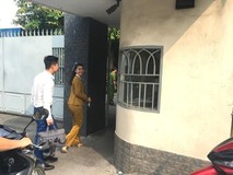 Video: Phó TGĐ đối ngoại Alibaba đến trụ sở...