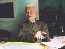 Ông đại tá thế chấp nhà kéo điện cho...