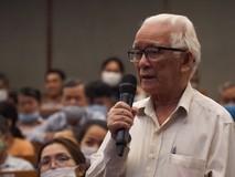 Video: Cử tri Đà Nẵng kỳ vọng vào mô...